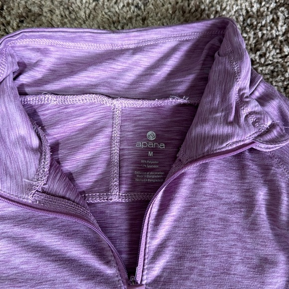 NWT zip up shirt - Picture 3 of 3